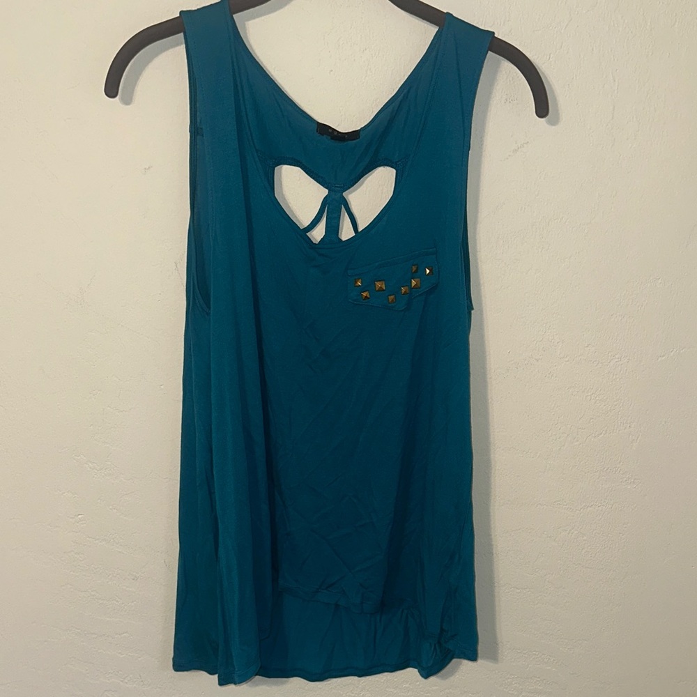 edge Teal Women’s Sleeveless Tank with Heart Back Cutout and Stud Pocket